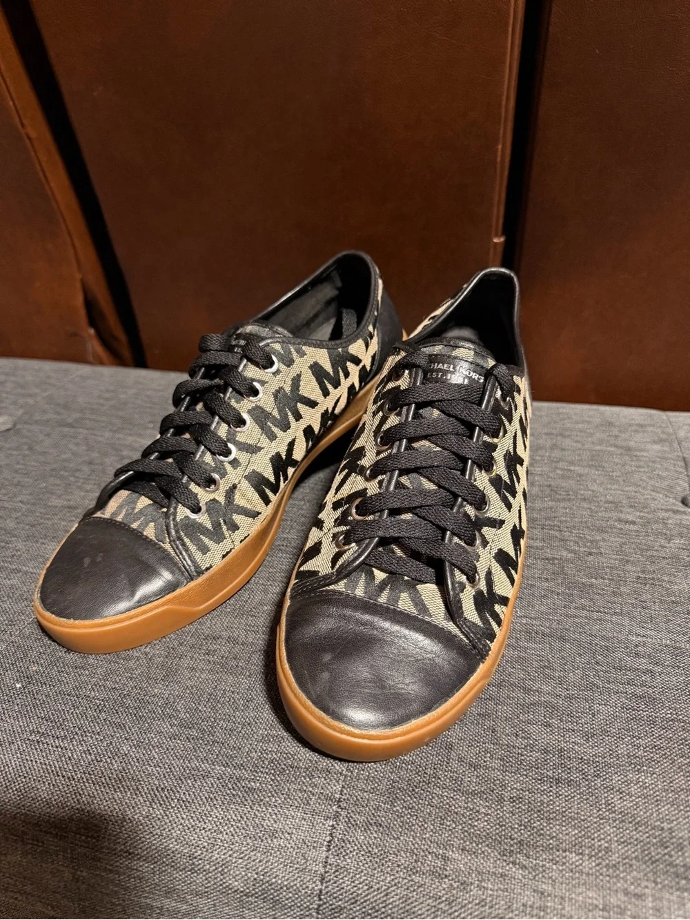 Michael Kors Signature MK Monogram Low Top Sneakers Black Tan Size 9